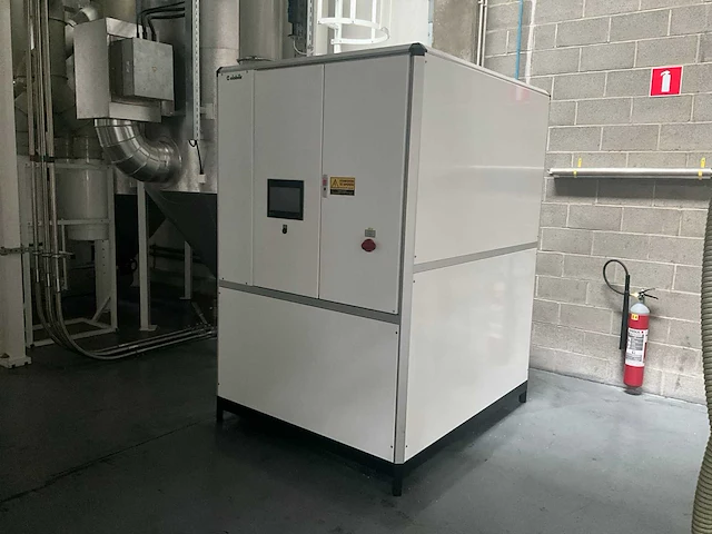 Industriële droger eisbar met 2 silo’s en 2 chillers kkt - afbeelding 1 van  48