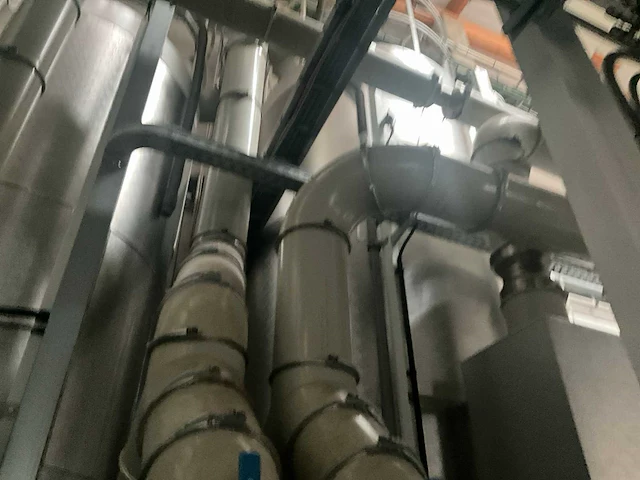 Industriële droger eisbar met 2 silo’s en 2 chillers kkt - afbeelding 23 van  48