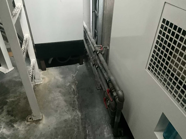 Industriële droger eisbar met 2 silo’s en 2 chillers kkt - afbeelding 33 van  48