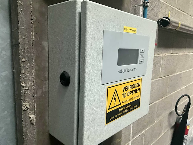 Industriële droger eisbar met 2 silo’s en 2 chillers kkt - afbeelding 36 van  48