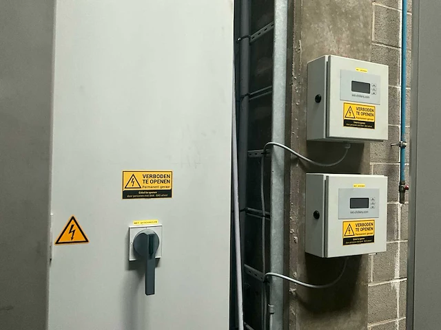 Industriële droger eisbar met 2 silo’s en 2 chillers kkt - afbeelding 37 van  48