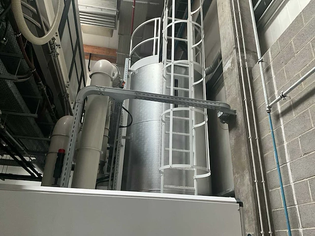 Industriële droger eisbar met 2 silo’s en 2 chillers kkt - afbeelding 3 van  48