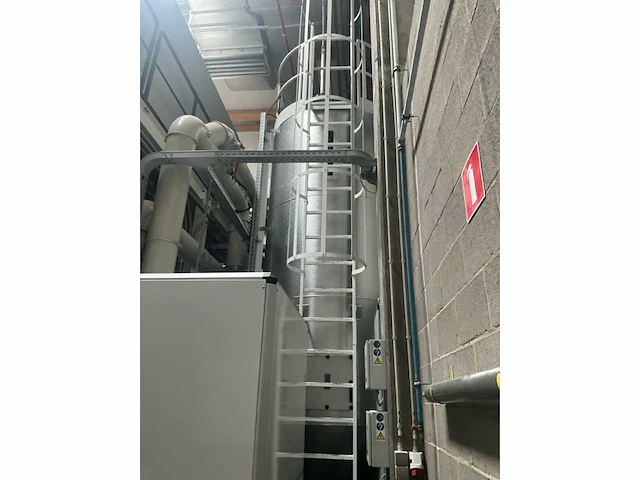 Industriële droger eisbar met 2 silo’s en 2 chillers kkt - afbeelding 4 van  48