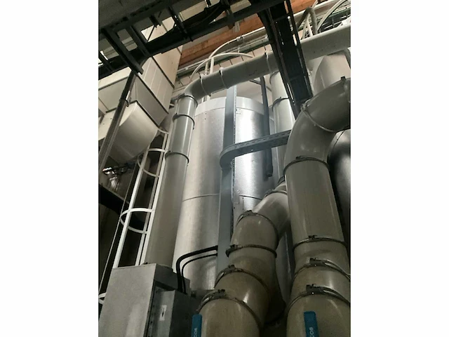 Industriële droger eisbar met 2 silo’s en 2 chillers kkt - afbeelding 9 van  48