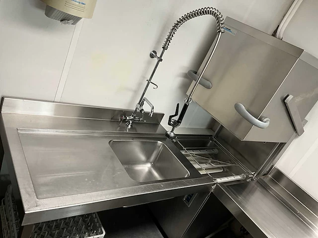 Industriële horeca wasstraat compleet - afbeelding 3 van  15