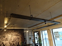 Industriele lichtarmatuur + decoratieve verlichting - afbeelding 2 van  7