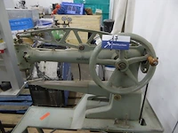 Industriele naaimachine adler - afbeelding 3 van  3