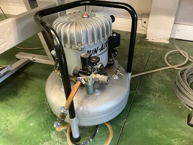 Industriële naaimachine brother exedra db2-b737-913 - afbeelding 11 van  15