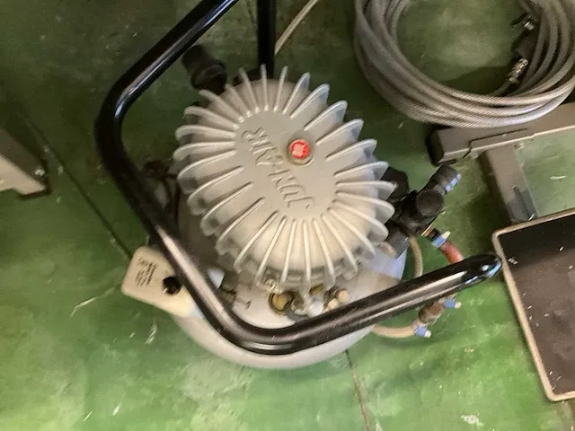 Industriële naaimachine brother exedra db2-b737-913 - afbeelding 14 van  15