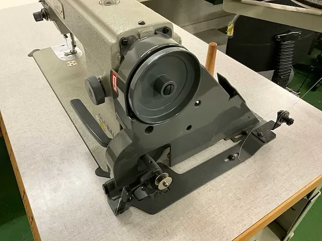 Industriële naaimachine global 333 d - afbeelding 8 van  9