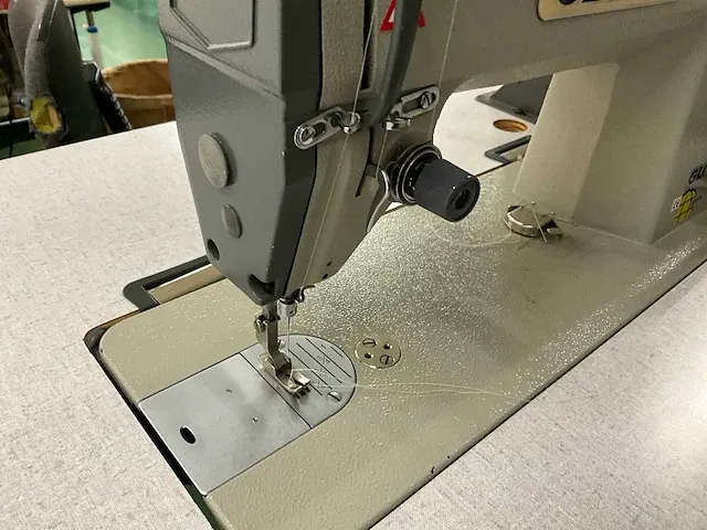 Industriële naaimachine global 333 d - afbeelding 9 van  9