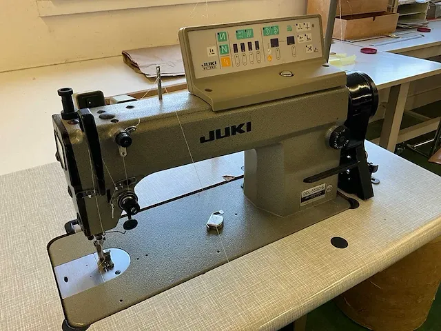Industriële naaimachine juki ddl-6550-6 - afbeelding 1 van  12