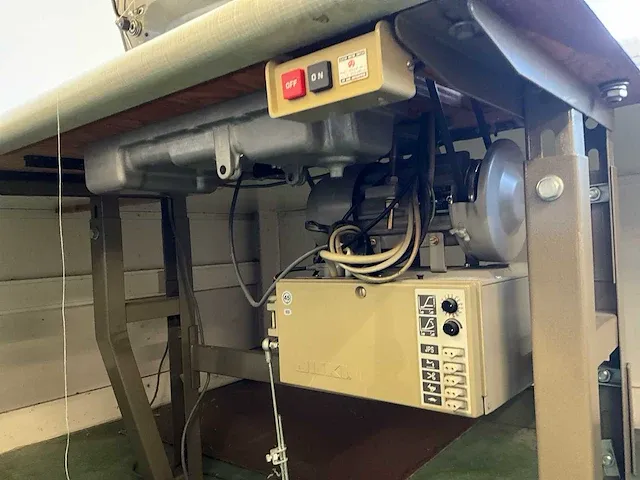 Industriële naaimachine juki ddl-6550-6 - afbeelding 6 van  12