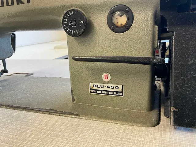 Industriële naaimachine juki dlu-450 - afbeelding 2 van  10