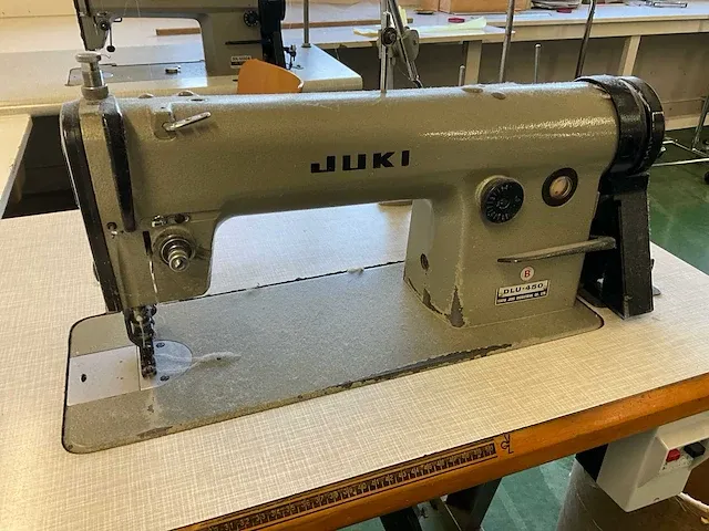 Industriële naaimachine juki dlu-450 - afbeelding 1 van  10
