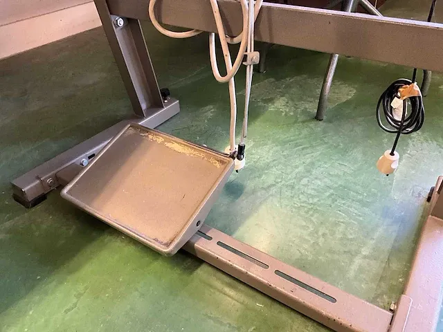 Industriële naaimachine juki dlu-450 - afbeelding 5 van  10