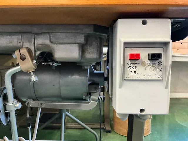 Industriële naaimachine juki dlu-450 - afbeelding 6 van  10