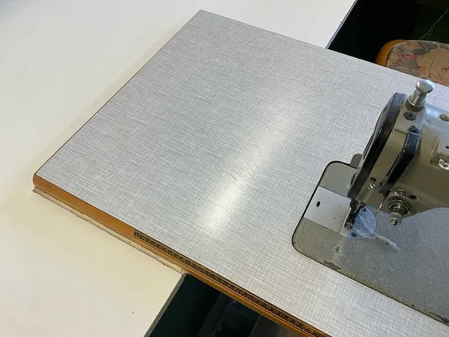 Industriële naaimachine juki dlu-450 - afbeelding 10 van  10
