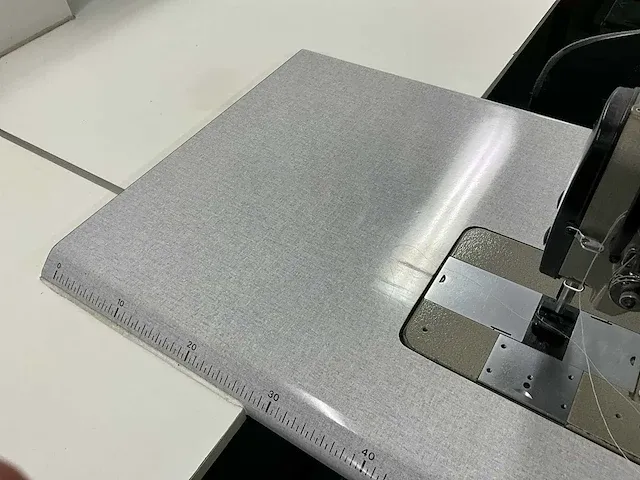 Industriële naaimachine juki lh-515 - afbeelding 5 van  13