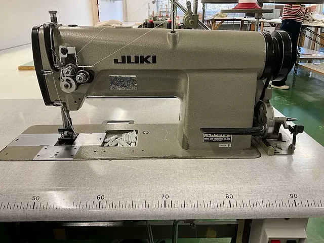 Industriële naaimachine juki lh-515 - afbeelding 1 van  13