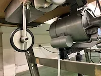 Industriële naaimachine juki lh-515 - afbeelding 9 van  13