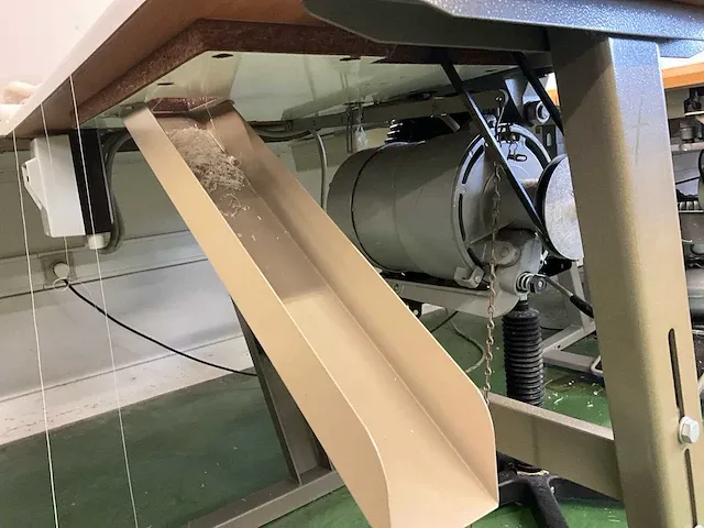 Industriële naaimachine juki mo-357 - afbeelding 8 van  12