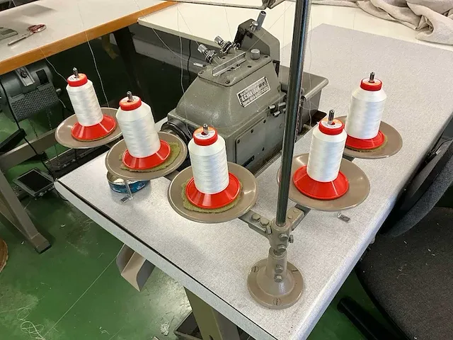 Industriële naaimachine juki mo-357 - afbeelding 9 van  12