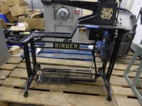 Industriele naaimachine singer - afbeelding 3 van  3