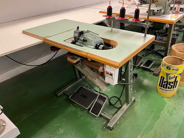 Industriële naaimachine willcox & gibbs 504/i-43 - afbeelding 3 van  10