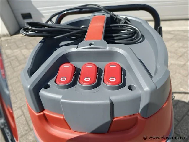 Industriele nat en droogzuiger 80 liter - afbeelding 8 van  10