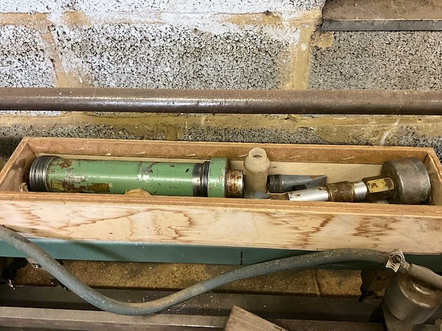 Industriële schaafmessenslijpmachine - afbeelding 4 van  8