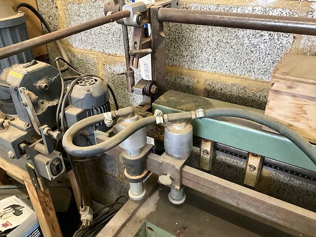 Industriële schaafmessenslijpmachine - afbeelding 6 van  8