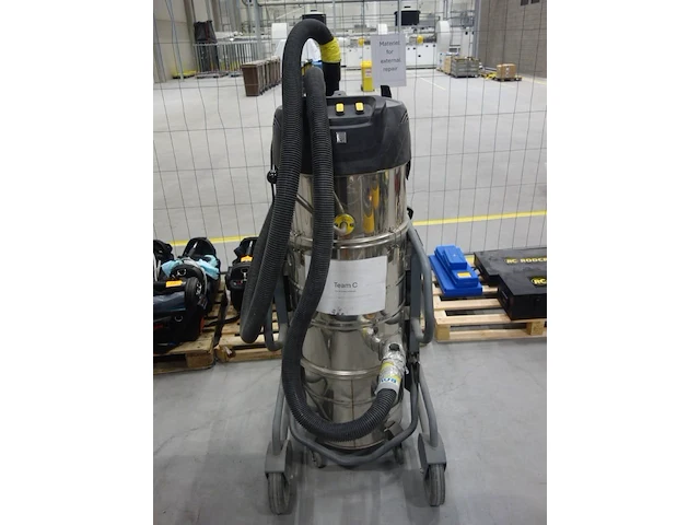 Industriële stofzuiger kärcher professional - afbeelding 3 van  4
