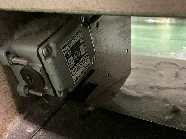 Industriële strijktafel veit - afbeelding 2 van  10