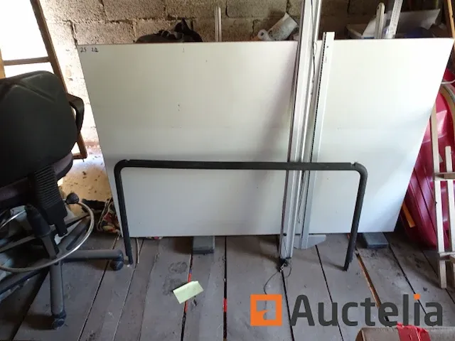 Industriële tekentafel kantelbaar met accessoires en 1 stoel van bureautafel - afbeelding 1 van  12