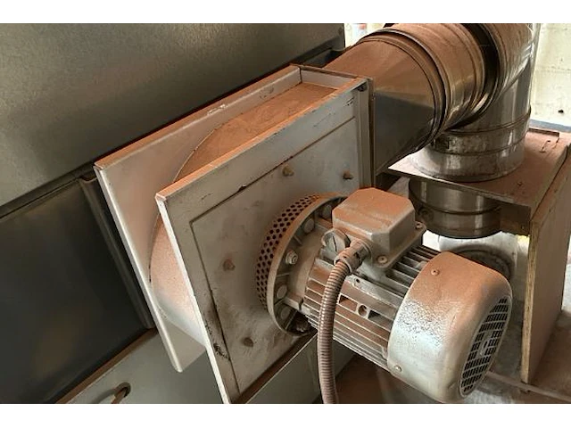 Industriële verwarming (houtkachel) - afbeelding 4 van  6