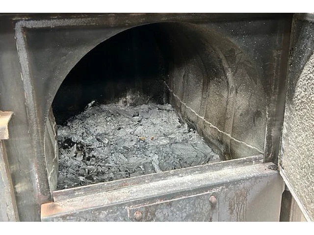 Industriële verwarming (houtkachel) - afbeelding 5 van  6