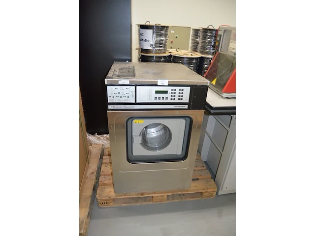 Industriele wasmachine electrolux wascator we106mp - afbeelding 1 van  8