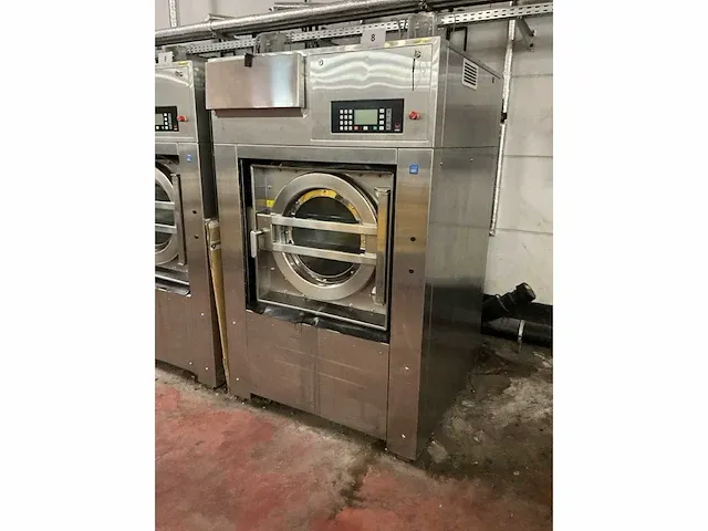 Industriële wasmachine ipso type model iy335 - afbeelding 1 van  9