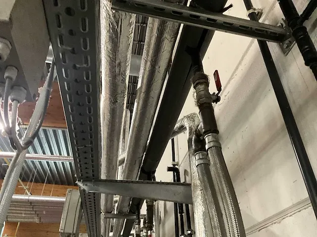 Industriële wasmachine ipso type model iy335 - afbeelding 8 van  9