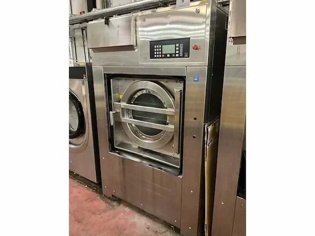 Industriële wasmachine ipso type model iy335 - afbeelding 5 van  10