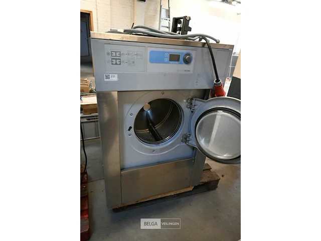 Industriële wasmachine op drijfkracht - merk : electrolux - afbeelding 2 van  4