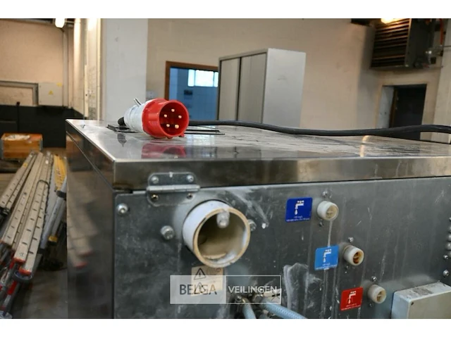 Industriële wasmachine op drijfkracht - merk : primus - afbeelding 3 van  5