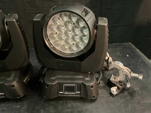 Infinity 1915 pix led-moving head (2x) - afbeelding 2 van  9