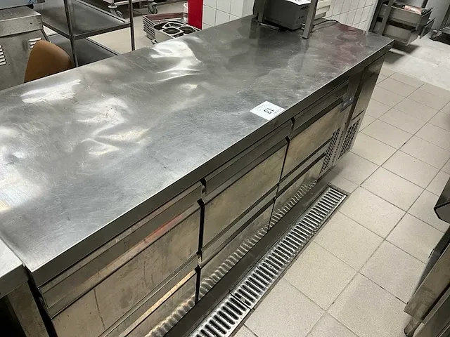 Infrico koelwerkbank met chefrek - afbeelding 1 van  4
