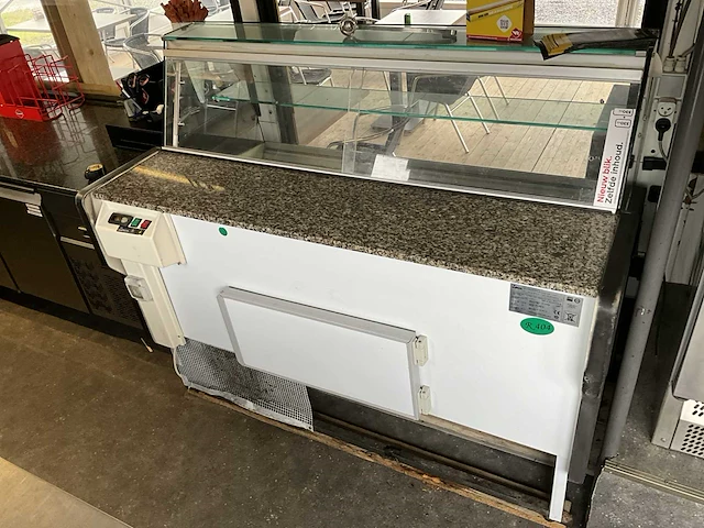 Infrico koelwerkbank rvs + extra rvs koeling + koelvitrine - afbeelding 12 van  15