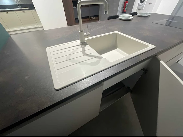 Ingerichte keuken uitgerust expo - afbeelding 8 van  23