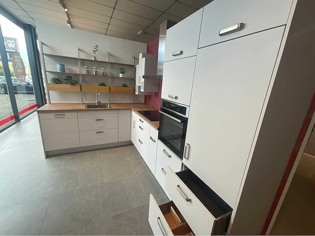 Ingerichte keuken uitgerust expo - afbeelding 12 van  26