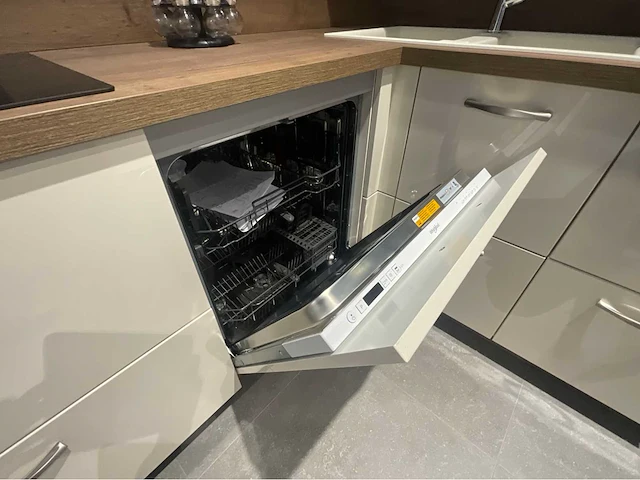 Ingerichte keuken uitgerust expo - afbeelding 2 van  26
