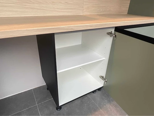 Ingerichte keuken uitgerust expo - afbeelding 9 van  24